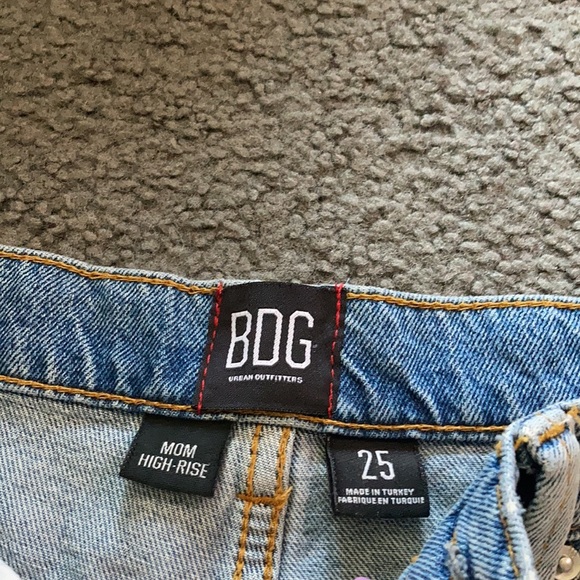 high rise mom jeans - Picture 5 of 6